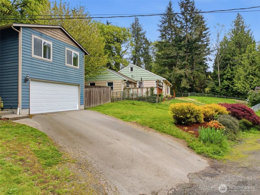 Property photo for 6352 24th Avenue SW, Seattle photo 3