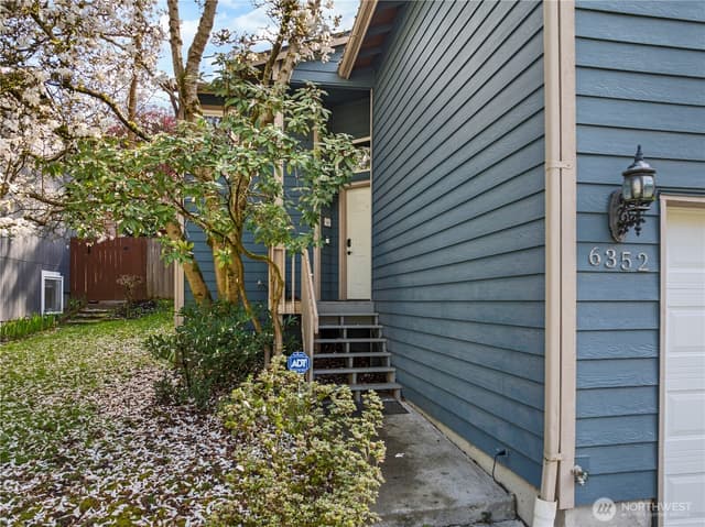 Property photo for 6352 24th Avenue SW, Seattle photo 5