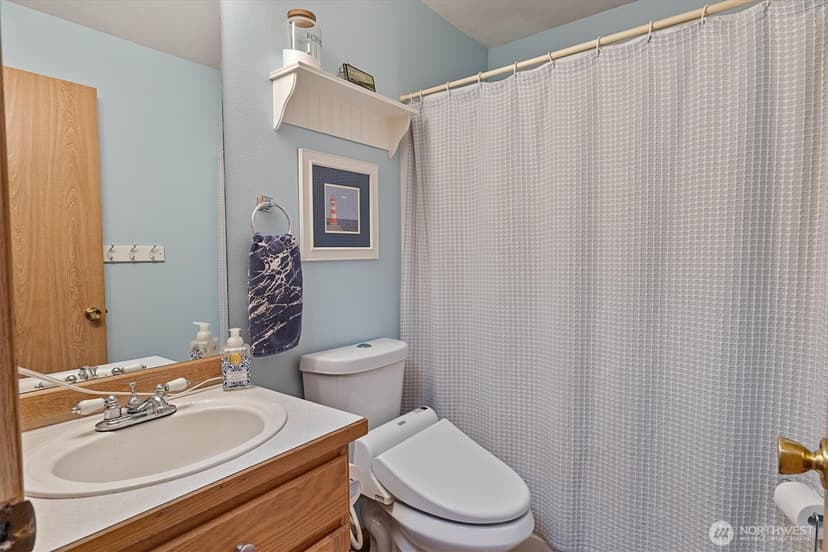 Property photo for 6352 24th Avenue SW, Seattle photo 17