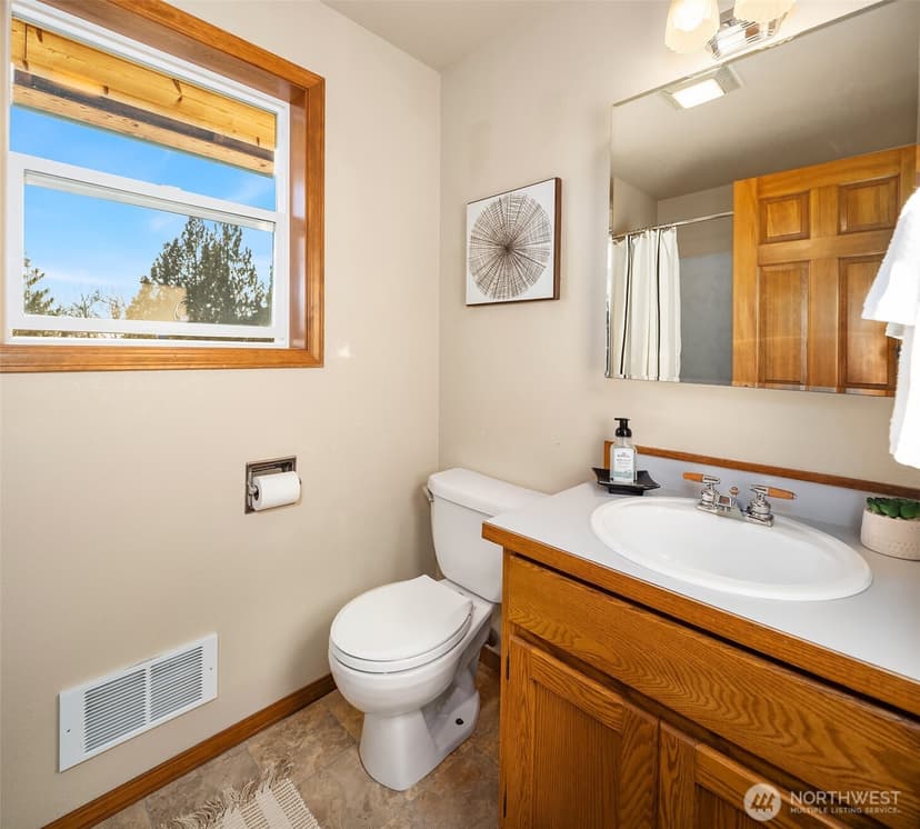 Property photo for 22428 107th Avenue NE, Arlington photo 17