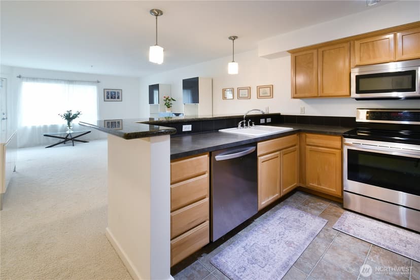 Property photo for 12534 15th Avenue NE #12, Seattle photo 6