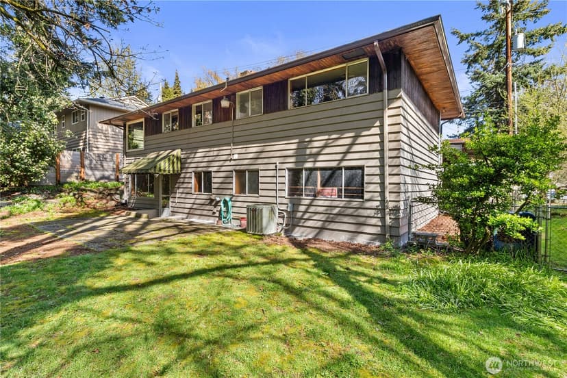 Property photo for 15829 4th Avenue SW, Burien photo 31