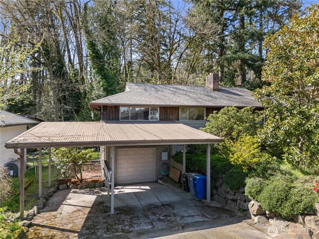 Property photo for 15829 4th Avenue SW, Burien photo 3