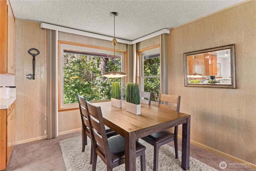 Property photo for 15829 4th Avenue SW, Burien photo 10
