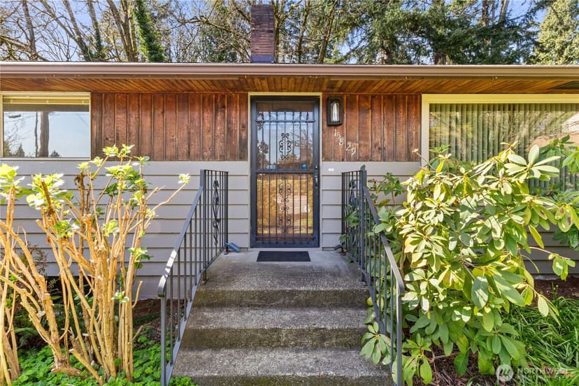 Property photo for 15829 4th Avenue SW, Burien
