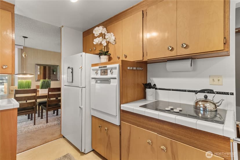 Property photo for 15829 4th Avenue SW, Burien photo 14
