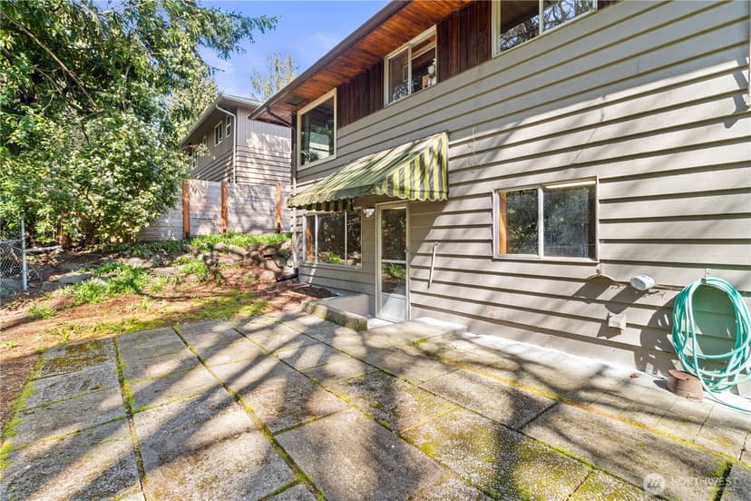 Property photo for 15829 4th Avenue SW, Burien photo 30