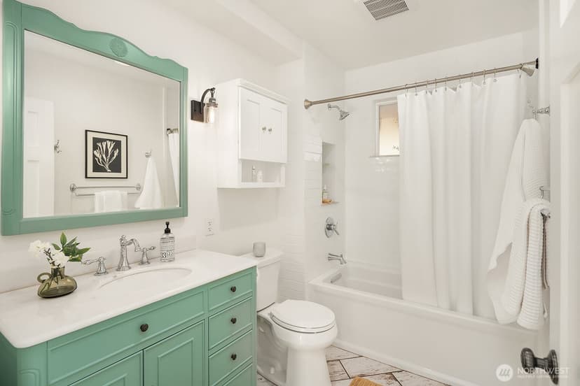 Property photo for 6746 41st Avenue SW, Seattle photo 15