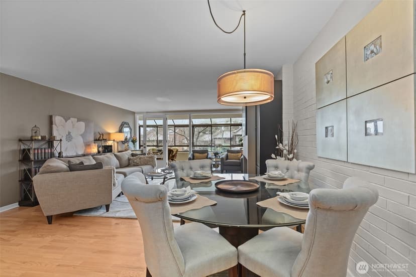 Property photo for 10903 Glen Acres Drive S #A, Seattle photo 6