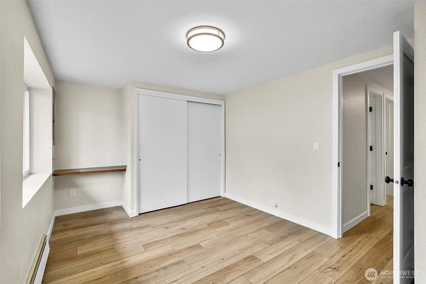 Property photo for 18215 3rd Place SW, Normandy Park photo 31