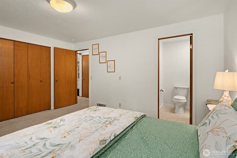Property photo for 21803 NE 154th Street, Woodinville photo 23