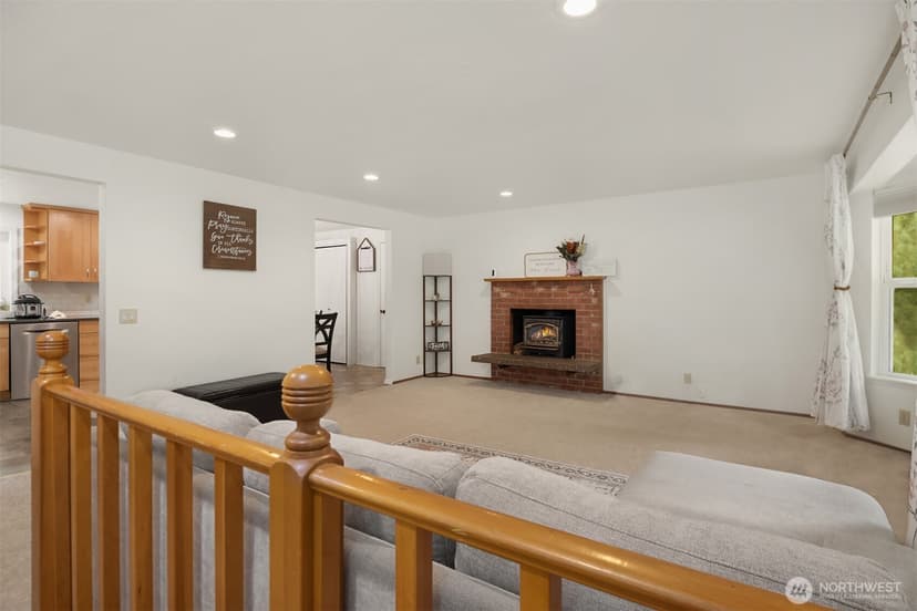 Property photo for 21803 NE 154th Street, Woodinville photo 11