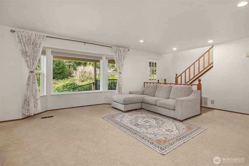 Property photo for 21803 NE 154th Street, Woodinville photo 7