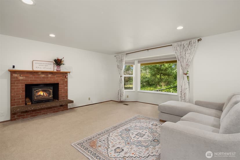Property photo for 21803 NE 154th Street, Woodinville photo 9