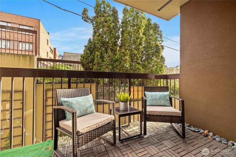 Property photo for 500 W 5th Avenue #306, Seattle photo 15
