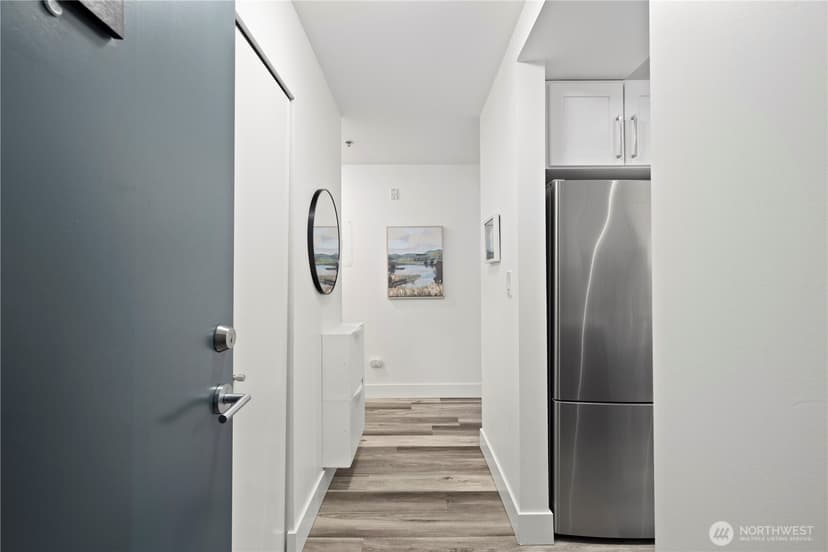 Property photo for 500 W 5th Avenue #306, Seattle photo 5