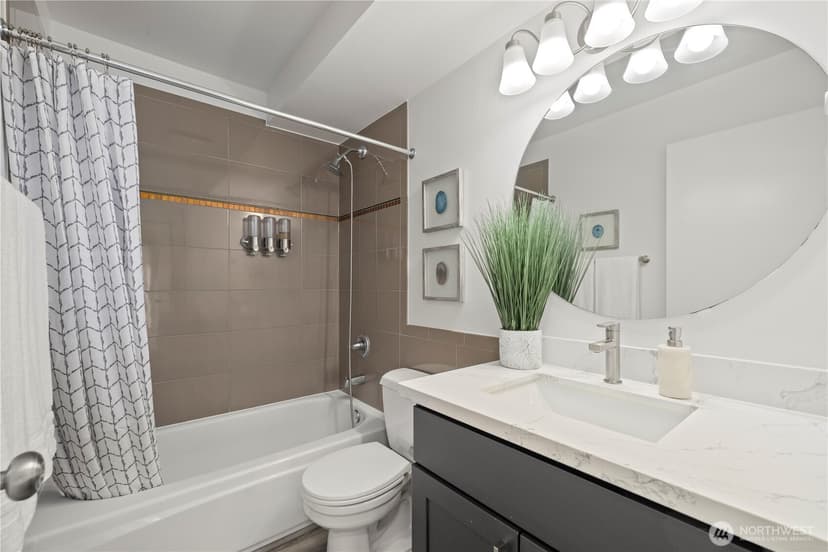 Property photo for 500 W 5th Avenue #306, Seattle photo 14