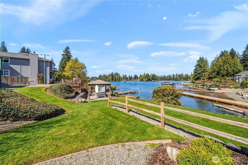 Property photo for 4217 Lakeridge Drive E, Lake Tapps photo 33
