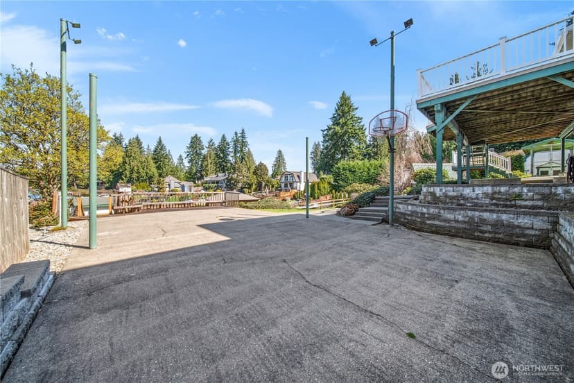 Property photo for 4217 Lakeridge Drive E, Lake Tapps photo 34