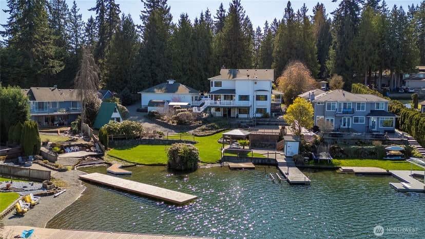 Property photo for 4217 Lakeridge Drive E, Lake Tapps photo 2