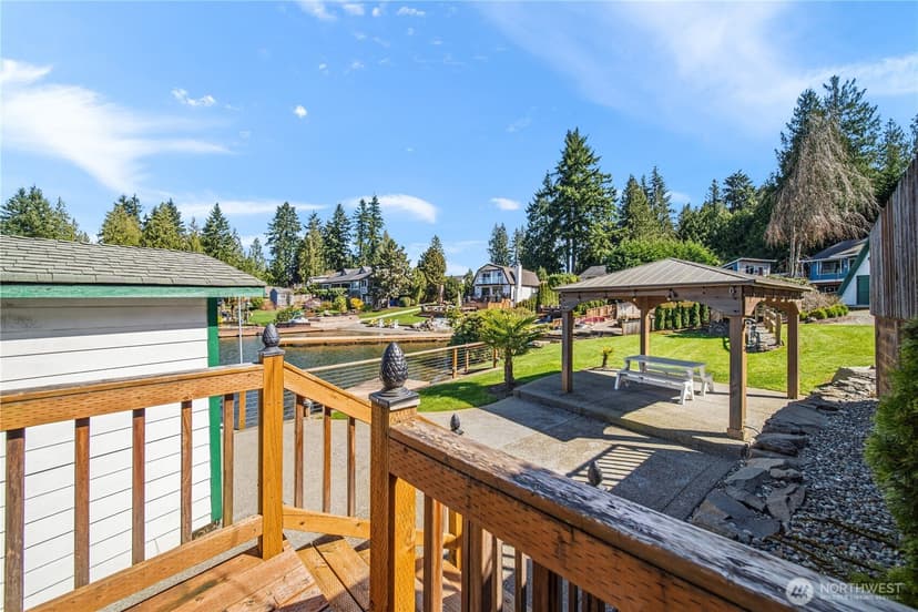 Property photo for 4217 Lakeridge Drive E, Lake Tapps photo 31