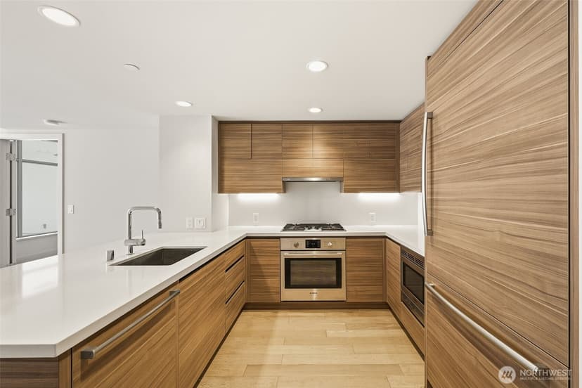 Property photo for 583 Battery Street #715N, Seattle photo 9
