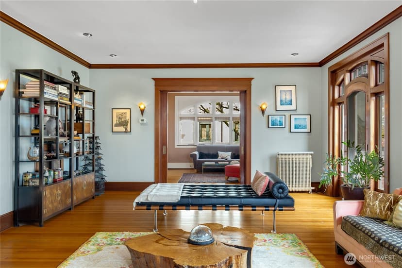 Property photo for 2844 Cascadia Avenue S, Seattle photo 11