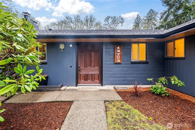 Property photo for 12702 Ave DuBois SW, Lakewood photo 4