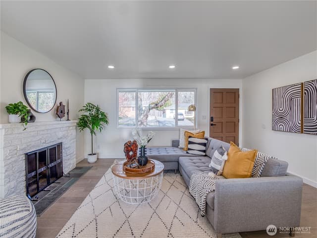 Property photo for 18 232nd Place SW, Bothell photo 4