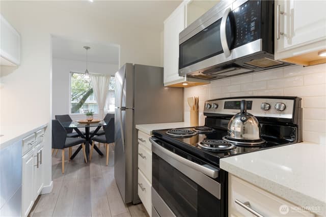 Property photo for 12230 SE 60th Street #34, Bellevue photo 5