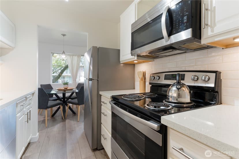 Property photo for 12230 SE 60th Street #34, Bellevue photo 5
