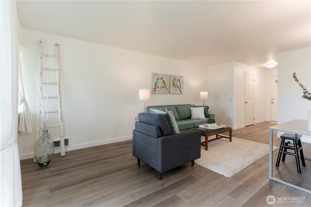 Property photo for 12230 SE 60th Street #34, Bellevue photo 4