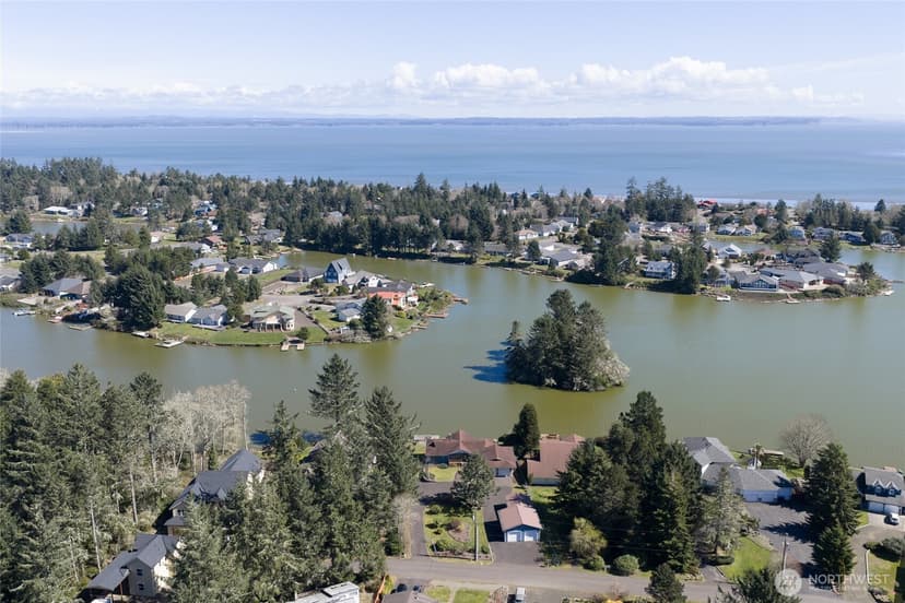 Property photo for 442 Mud Hen Loop SE, Ocean Shores photo 35