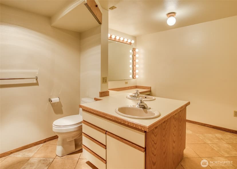 Property photo for 442 Mud Hen Loop SE, Ocean Shores photo 25