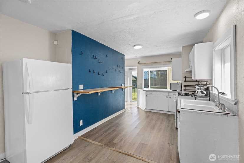 Property photo for 916 Pleasant Avenue, Bremerton photo 10