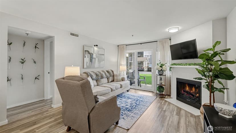 Property photo for 250 NW Dogwood Street #E-102, Issaquah