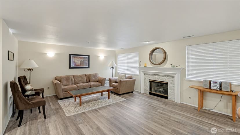 Property photo for 250 NW Dogwood Street #E-102, Issaquah photo 16