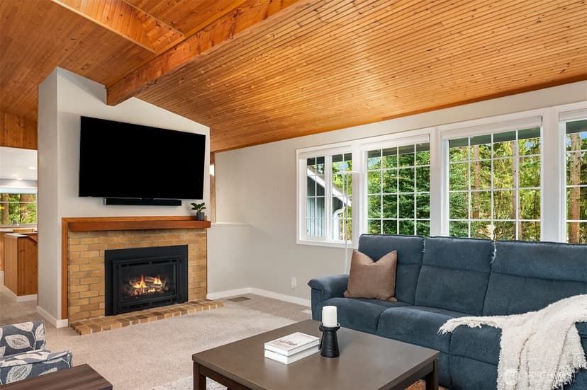 Property photo for 19522 NE 181st Street, Woodinville photo 4