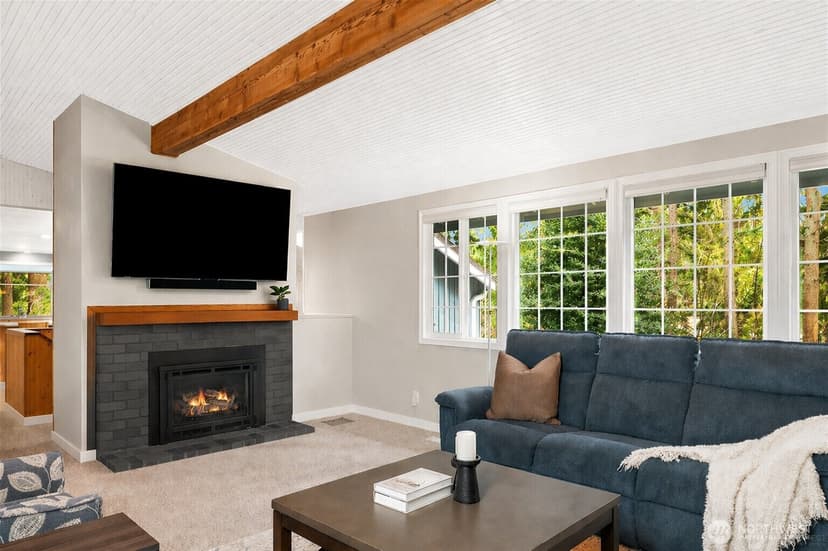 Property photo for 19522 NE 181st Street, Woodinville photo 5