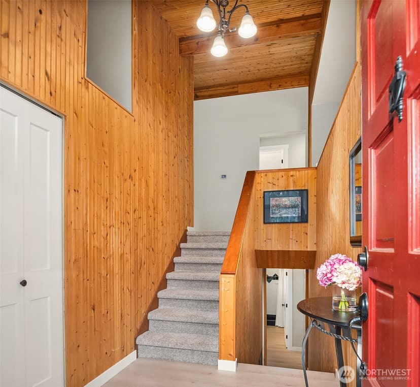 Property photo for 19522 NE 181st Street, Woodinville photo 2