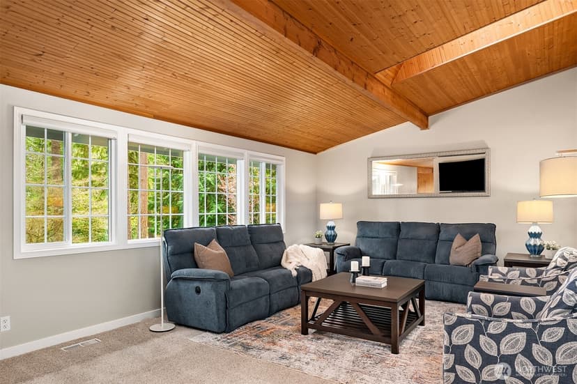 Property photo for 19522 NE 181st Street, Woodinville photo 6