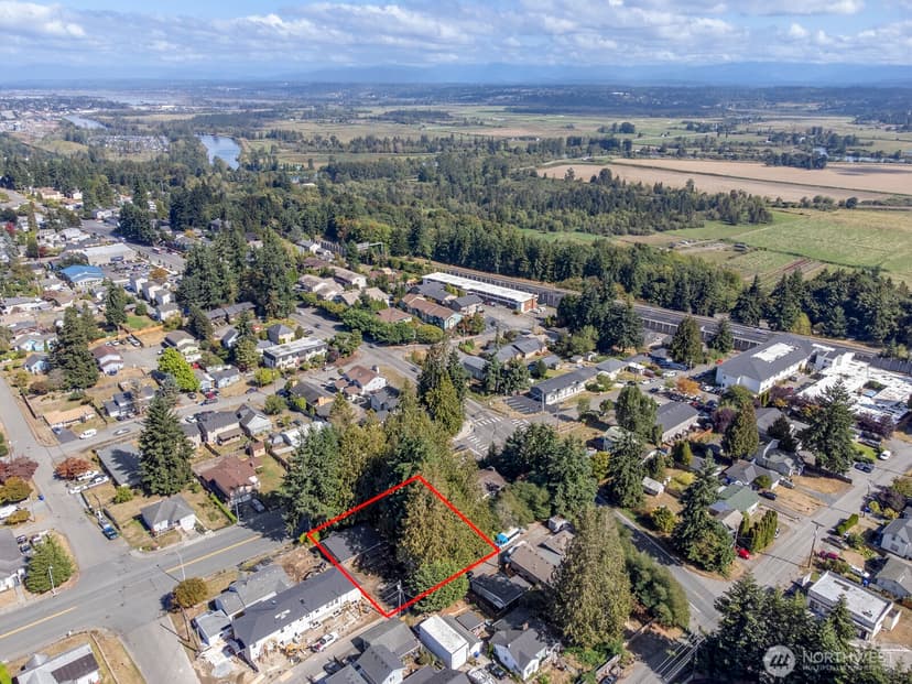 Property photo for 2324 Madison Street, Everett
