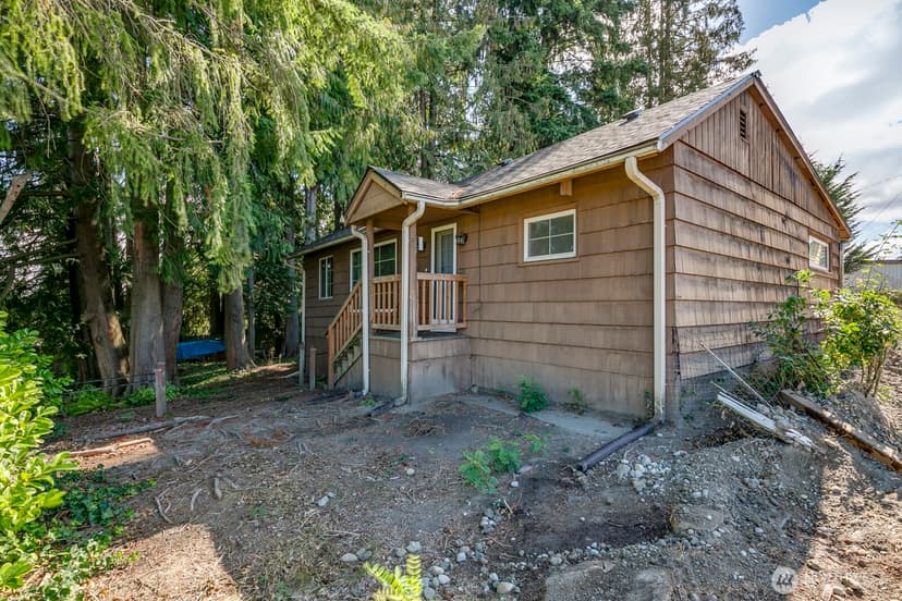 Property photo for 2324 Madison Street, Everett photo 7