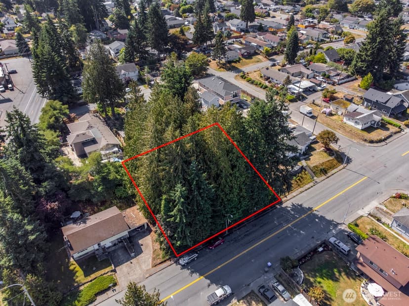 Property photo for 2324 Madison Street, Everett photo 3