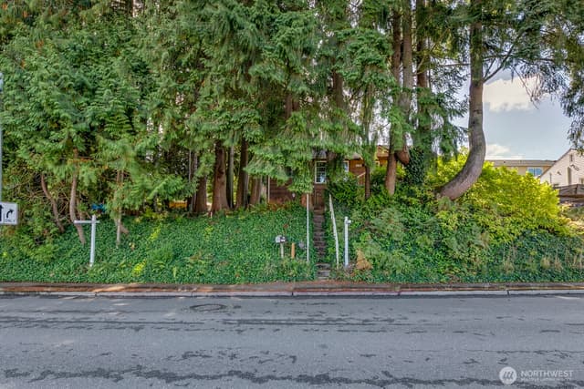 Property photo for 2324 Madison Street, Everett photo 5