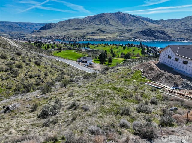 Property photo for 905 & 909 Long Drive, Chelan photo 5