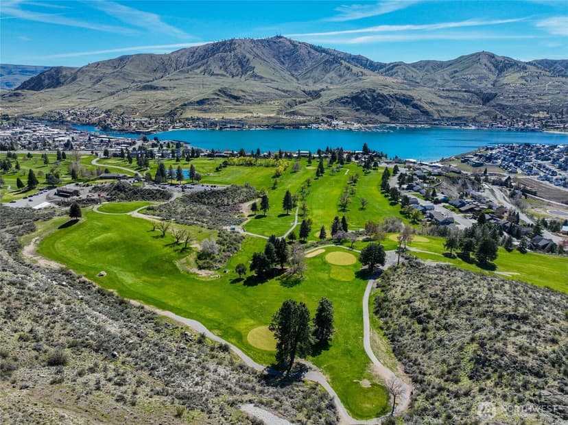 Property photo for 905 & 909 Long Drive, Chelan photo 8