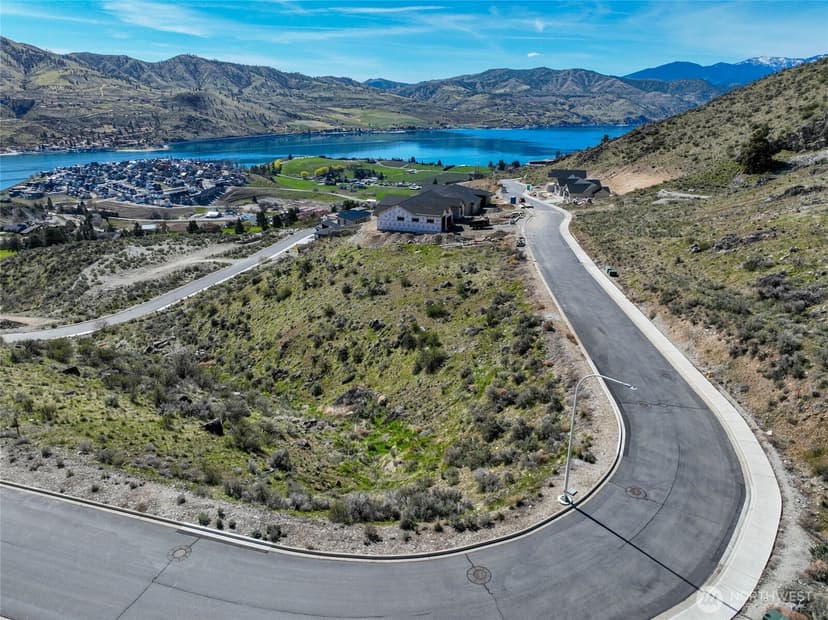 Property photo for 905 & 909 Long Drive, Chelan photo 10
