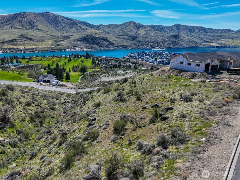 Property photo for 905 & 909 Long Drive, Chelan photo 15