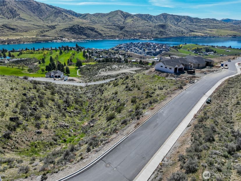 Property photo for 905 & 909 Long Drive, Chelan photo 9